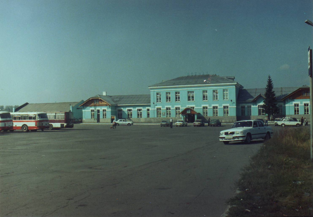 Бийский железнодорожный вокзал. 1980-2000-е гг.